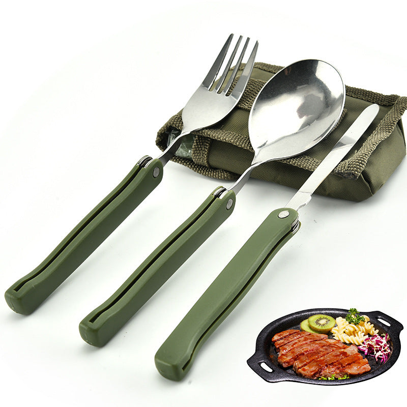 Close up of STARCAMP foldable camping cutlery pivot joint mechanism on olive green handle
