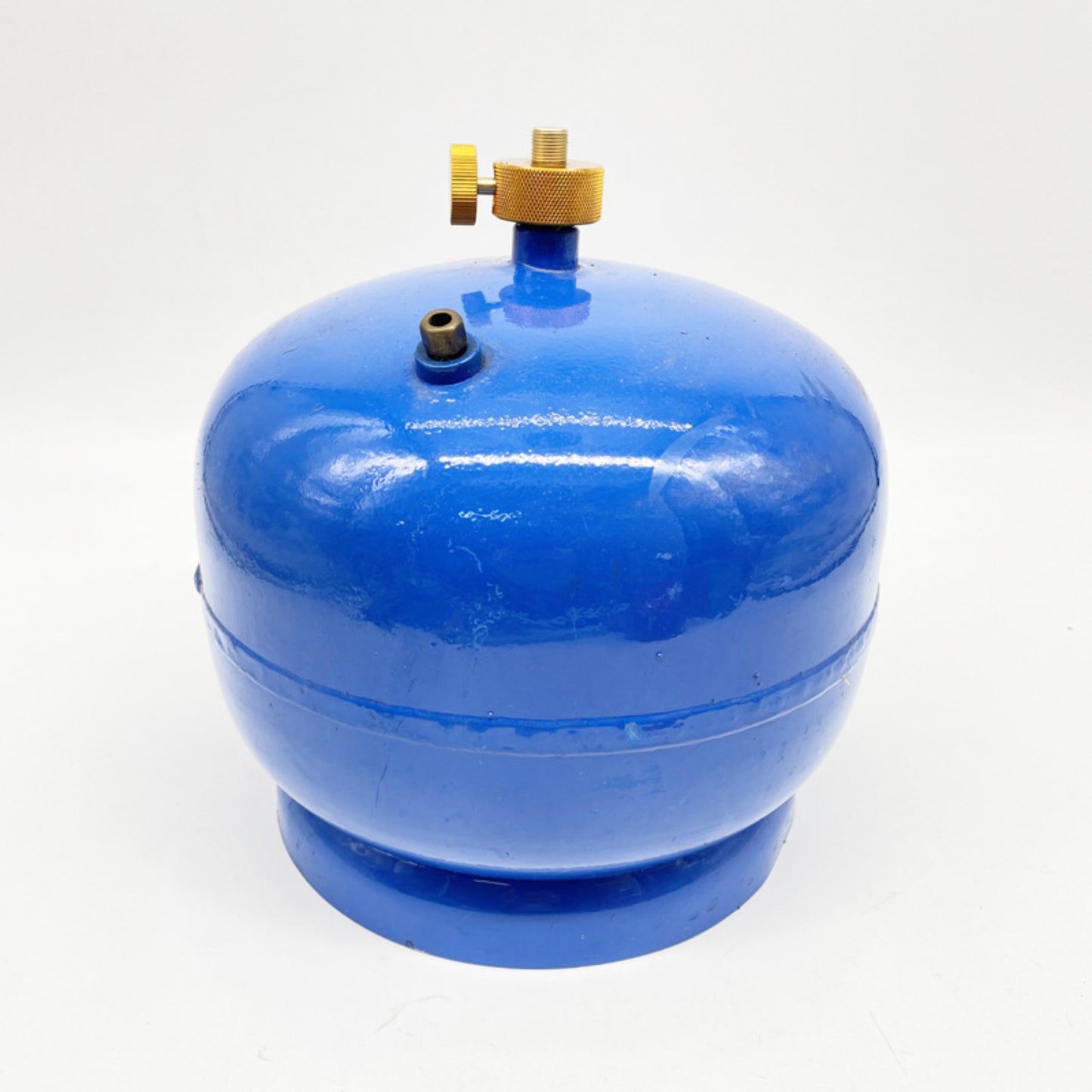 Close up of STARCAMP split type gas cartridge adapter top connector for camping stove connection
